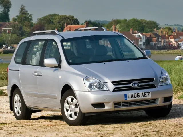 Kia Sedona II