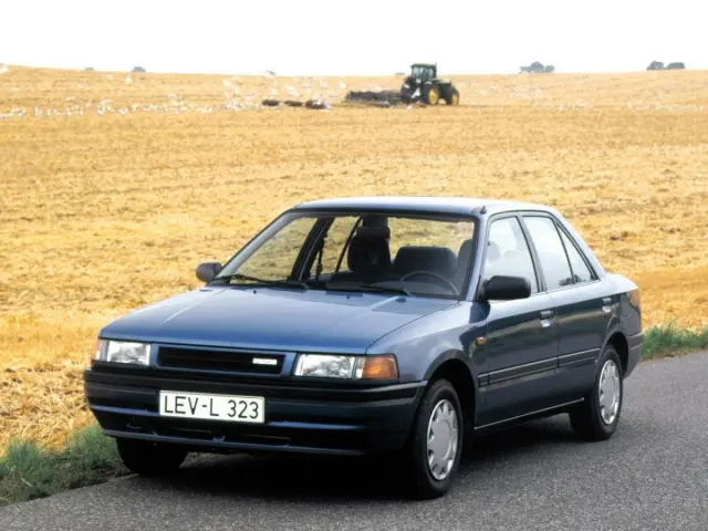 Mazda 323