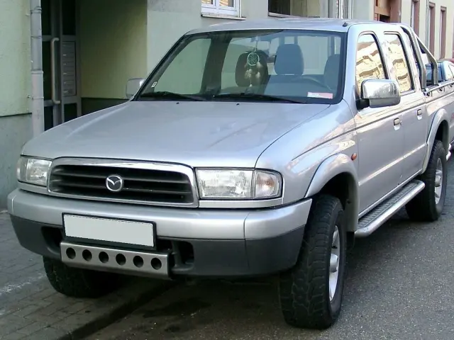 Mazda Proceed V