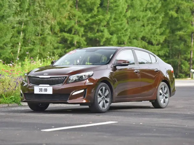 Kia Cachet