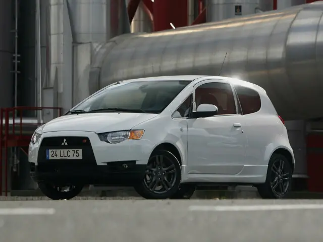 Mitsubishi Colt VI (Z30) Рестайлинг