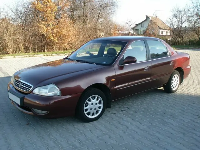 Kia Clarus II