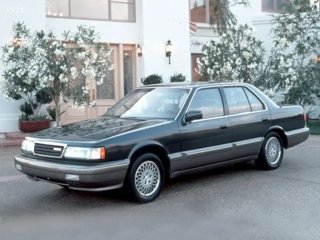 Mazda Luce V